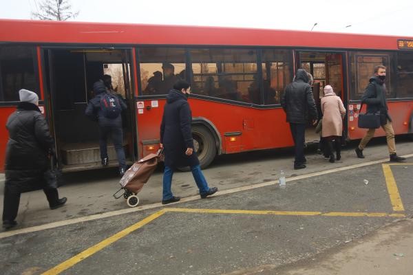 «Очень больно ударило»: казанские перевозчики, изнуренные QR-кодами на транспорте, молят власти о пощаде «Очень больно ударило»: казанские перевозчики, изнуренные QR-кодами на транспорте, молят власти о пощаде