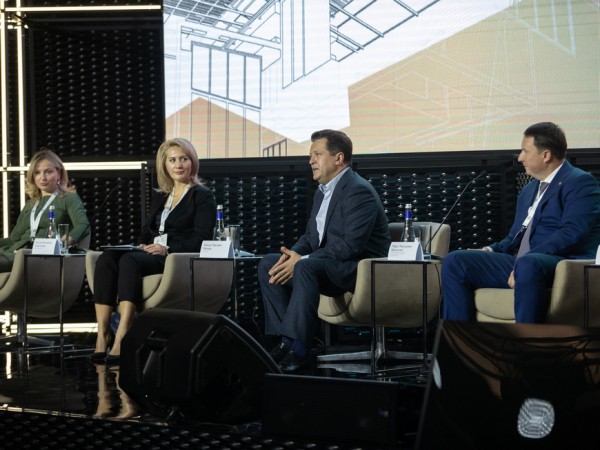 И.Метшин: &laquo;Сегодня стоимость квадратного метра позволяет вкладываться в архитектуру, а не просто строить панельные дома&raquo;