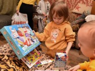 Полицейский Дед Мороз побывал в семьях, где его с нетерпением ждали