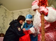 Всероссийская акция &laquo;Полицейский Дед Мороз&raquo; идет полным ходом