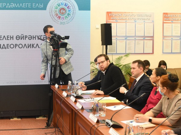 Интернациональный поезд, йога на татарском и семинары для учителей: в Казани обсудили итоги Года родных языков