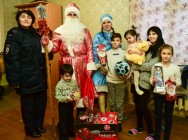 Всероссийская акция &laquo;Полицейский Дед Мороз&raquo; идет полным ходом