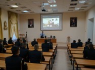 Начальник Управлении МВД России по г. Казани провел онлайн видеоурок для учащихся Елабужского Суворовское военного училища МВД РФ по профилактике преступлений, совершенных с использованием IT-технологий