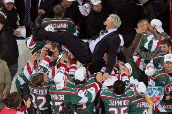 Чудо-продукты, девушки и сон. 13 советов юным хоккеистам от Даниса Зарипова