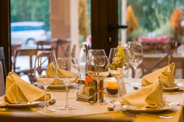 Кафе и ресторанам в Казани могут разрешить работать в новогоднюю ночь