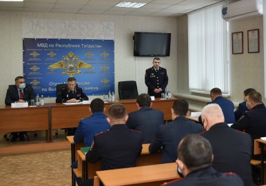 Артем Хохорин представил личному составу высокогорской полиции нового руководителя