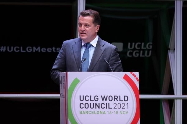 Наш человек в Закулисе: мэра Казани заподозрили в руководстве тайным мировым правительством