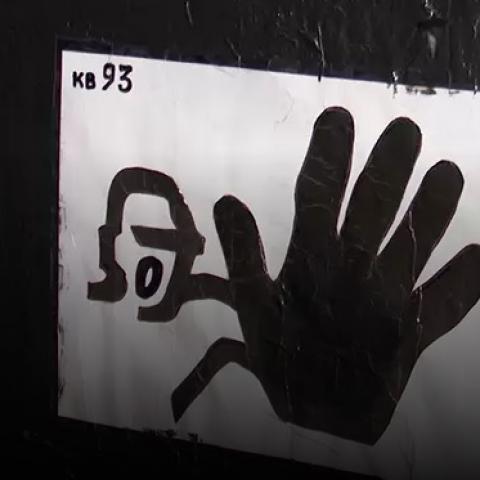 Жилец таинственной квартиры с особыми знаками напугал нижнекамцев