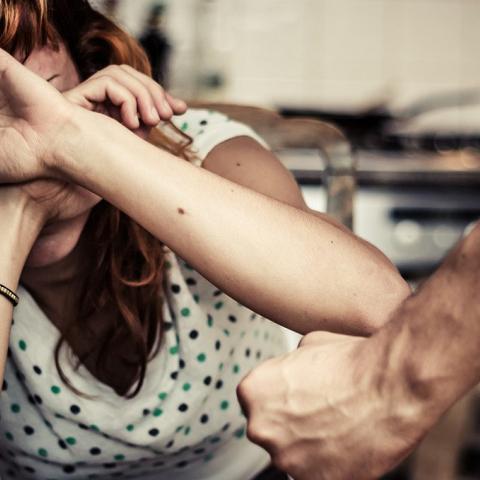 Казанец избил тещу до смерти, напившись на пособие по уходу за ребенком