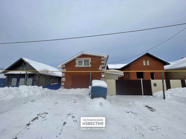 Появились фотографии с места зверского убийства молодой девушки и ее сестры под Челнами