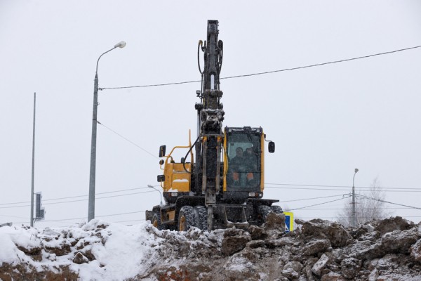 На первом участке Вознесенского тракта строительство путепровода на пересечении с ул.Гвардейской выполнено на 20%