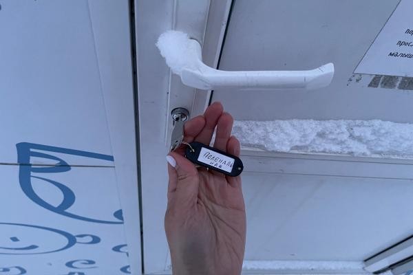 &laquo;Лучше не заходить&raquo;: молодых мамочек в Казани пугают &laquo;убитые&raquo; пеленальные комнаты в парках