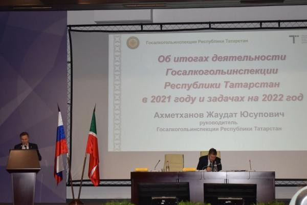 Всему Татарстану - доступную водку, а с самогонщиками надо бороться 