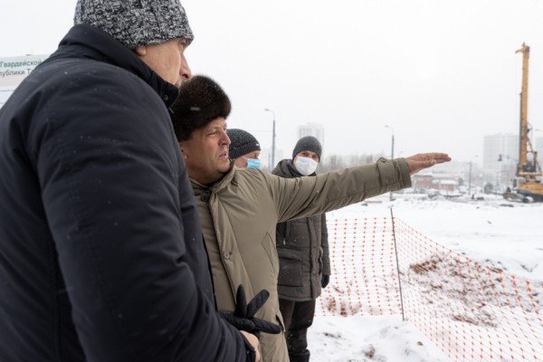 На первом участке Вознесенского тракта строительство путепровода на пересечении с ул.Гвардейской выполнено на 20%
