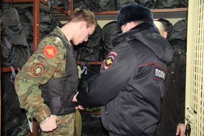 Студенты с экскурсией посетили челнинский полк патрульно-постовой службы