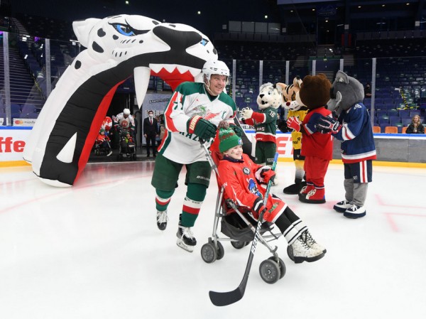 Ильсур Метшин на благотворительном матче &laquo;Хоккей &ndash; каждому&raquo;: &laquo;Пусть это станет доброй традицией&raquo;