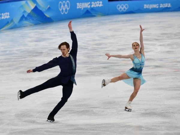 Фигуристка из Казани Евгения Тарасова и Владимир Морозов стали серебряными призерами на Олимпиаде в Пекине