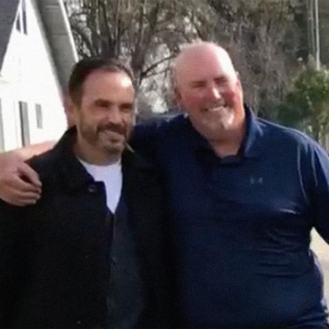 Мужчина нашел своего брата, посмотрев прогноз погоды