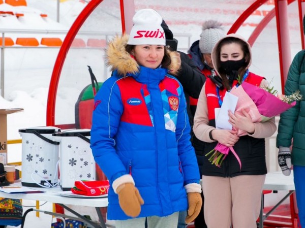 Казанская спортсменка Светлана Соколова завоевала серебро на чемпионате Европы по зимнему триатлону
