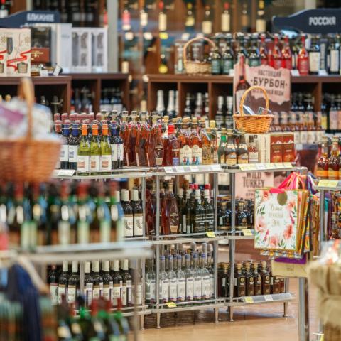 В Татарстане вступил в силу закон, разрешающий продавать алкоголь с 8 утра до 23 часов В Татарстане вступил в силу закон, разрешающий продавать алкоголь с 8 утра до 23 часов