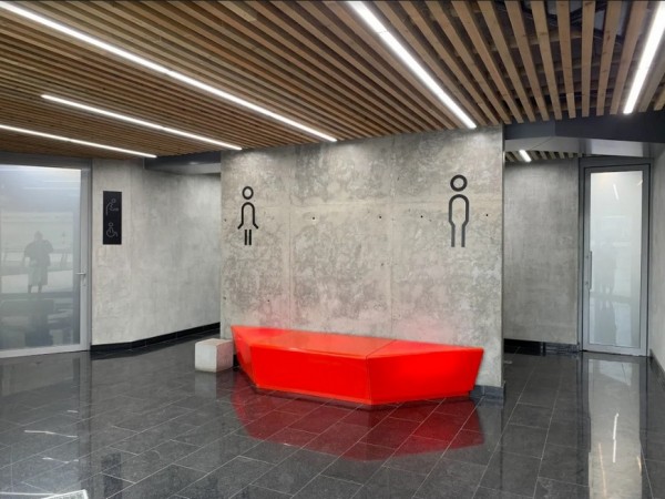 В Казани приступили к ремонту общественных туалетов