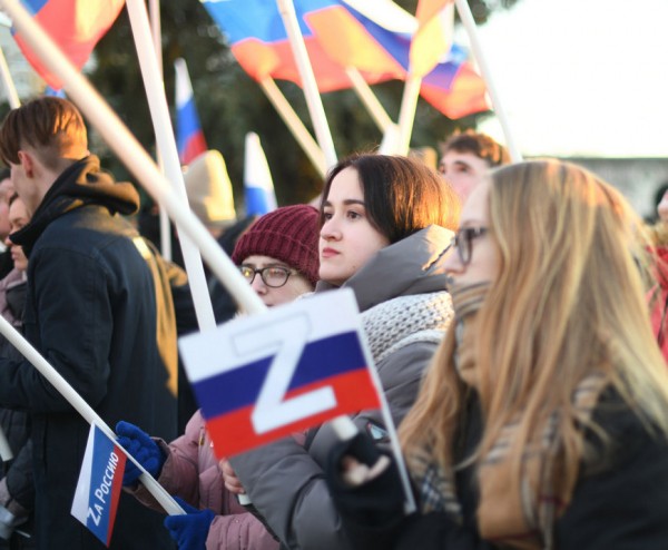 В казанском парке Победы состоялась акция «Крымская весна» В казанском парке Победы состоялась акция «Крымская весна»