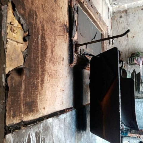 Женщина погибла на пожаре в Альметьевске, ребенка удалось спасти (ВИДЕО)