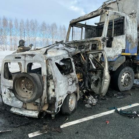 В Татарстане в серьезном ДТП погибли 6 человек (ФОТО)