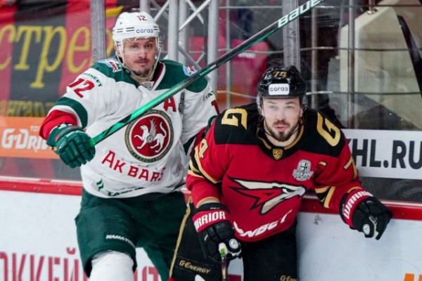 &laquo;Ак Барс&raquo; проигрывает в серии с &laquo;Авангардом&raquo; 0:3