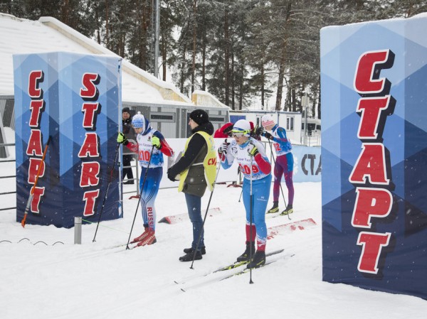 Более 300 спортсменов приняли участие в чемпионате и первенстве Казани по лыжным гонкам памяти Героя России С.Ашихмина Более 300 спортсменов приняли участие в чемпионате и первенстве Казани по лыжным гонкам памяти Героя России С.Ашихмина