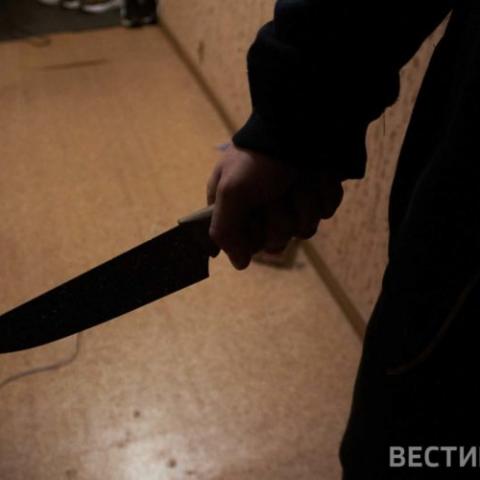 В Челнах мужчина убил соседа в его день рождения за критику брата В Челнах мужчина убил соседа в его день рождения за критику брата