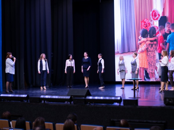 Порядка 500 педагогов Казани познакомились с новыми методами преподавания татарского языка в детсадах