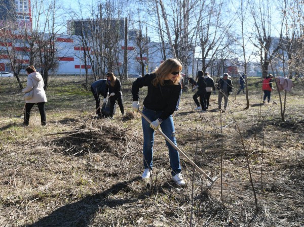 Как прошла генеральная уборка Казани: почти 60 тысяч казанцев, 1030 предприятий и 400 единиц техники