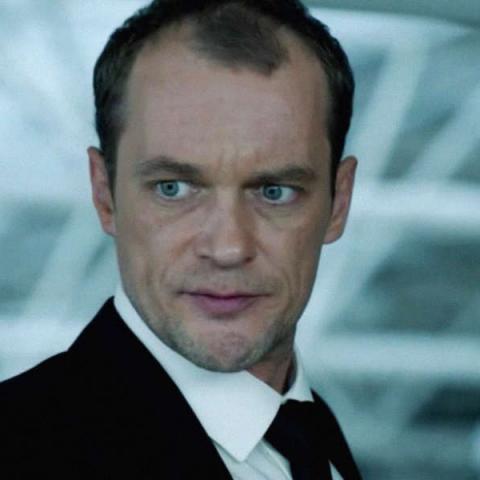 Актер Карякин потерял возможность говорить и самостоятельно дышать