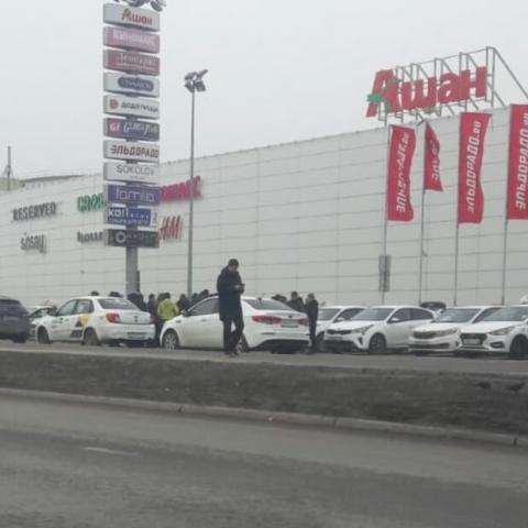 Таксисты Казани рассказали о причинах забастовки