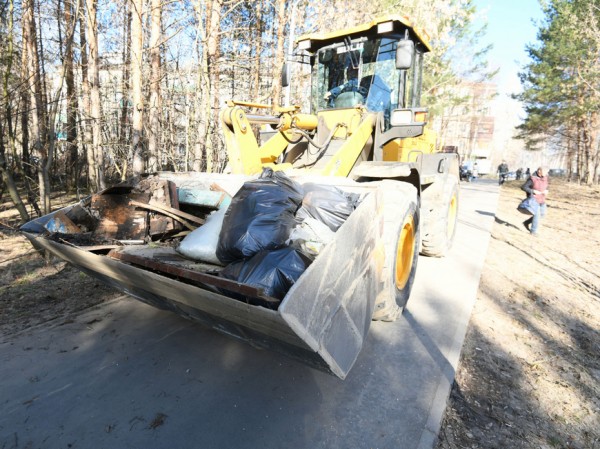Как прошла генеральная уборка Казани: почти 60 тысяч казанцев, 1030 предприятий и 400 единиц техники