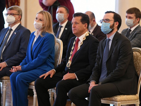 Более 100 лет на страже здоровья &ndash; в Казанской Ратуше в пятый раз чествовали врачебные династии