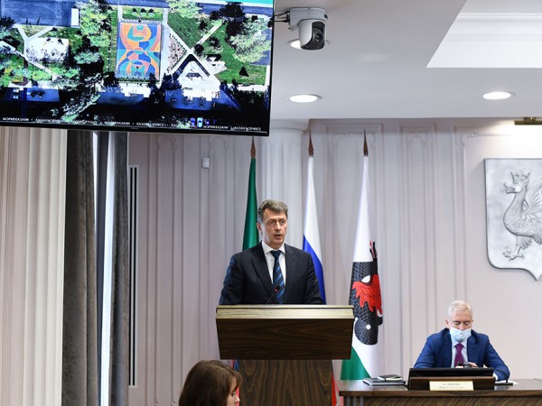 И.Метшин поручил строго соблюдать в Казани регламент работ по программе &laquo;Наш двор&raquo;