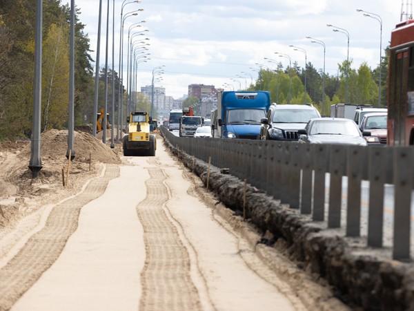 Мэр Казани провел выездное совещание по реализации крупных дорожно-транспортных проектов Мэр Казани провел выездное совещание по реализации крупных дорожно-транспортных проектов