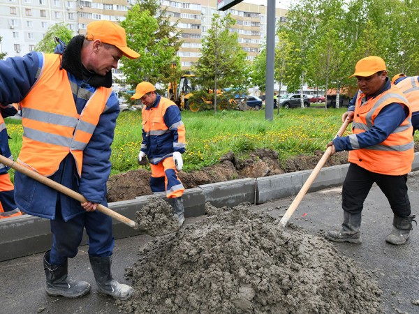 Ремонт дорог на улицах Восход и Амирхана в Казани выполнен на 25-30%