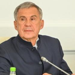 Президент Татарстана Рустам Минниханов заработал за 2021 год 8,6 млн рублей Президент Татарстана Рустам Минниханов заработал за 2021 год 8,6 млн рублей