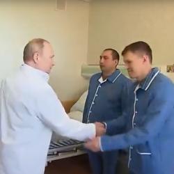 Путин посетил раненых участников спецоперации (ВИДЕО)