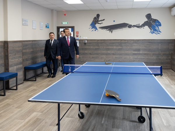 Ильсур Метшин принял участие в открытии отремонтированного спорткомплекса «Факел» Ильсур Метшин принял участие в открытии отремонтированного спорткомплекса «Факел»