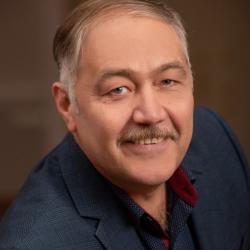 Заслуженному артисту Татарстана Ренату Шамсутдинову исполнилось 50 лет