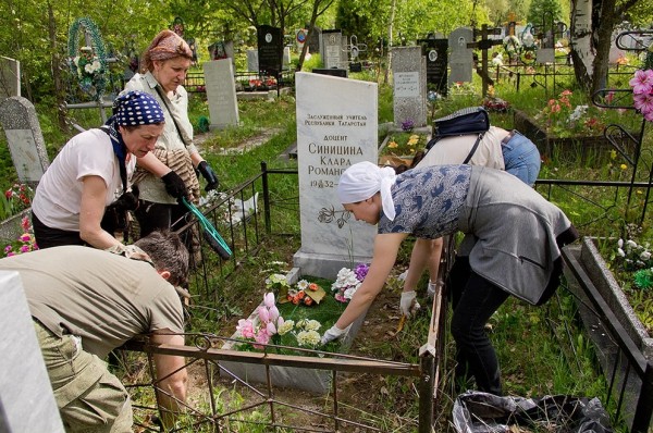 Сотрудники музея почтили память коллег (ФОТО)