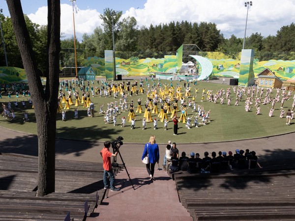 В подготовке Сабантуя в Мирном задействованы 600 рабочих и 1000 артистов