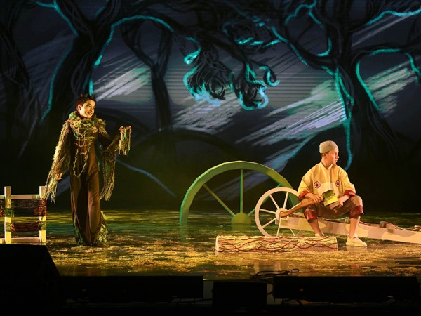 И.Метшин посетил премьеру первого спектакля детской театральной студии «Апуш» И.Метшин посетил премьеру первого спектакля детской театральной студии «Апуш»