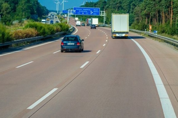 В Татарстане обсуждают строительство дороги-дублера Оренбургского тракта В Татарстане обсуждают строительство дороги-дублера Оренбургского тракта