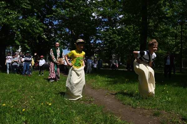 Детский праздник театра Тинчурина посетили более 300 человек (ФОТО)