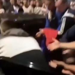 Пьяная женщина въехала в толпу людей на праздновании Дня города